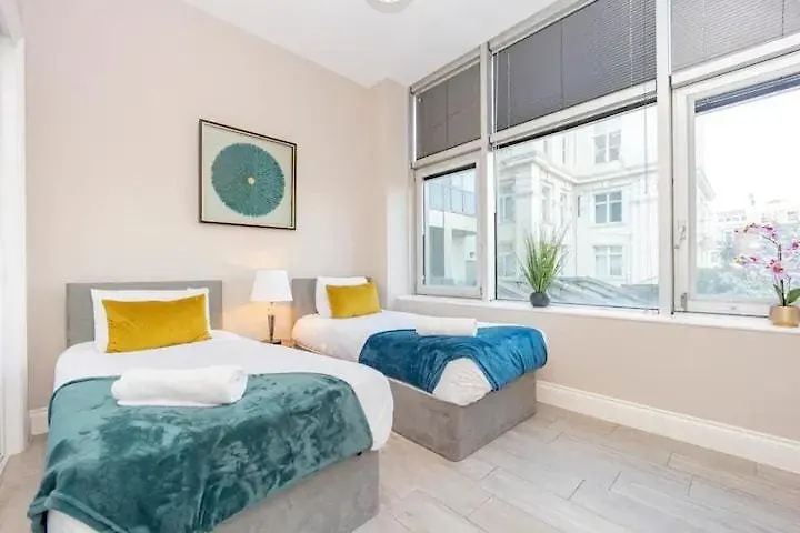 Apartment Hazelnut Seafront Two Bedroom Bn1Gre10 Brighton